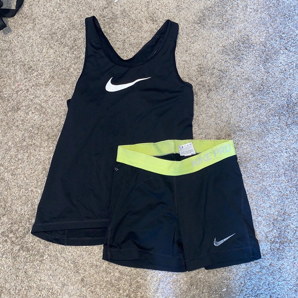 Nike pro shorts and top set